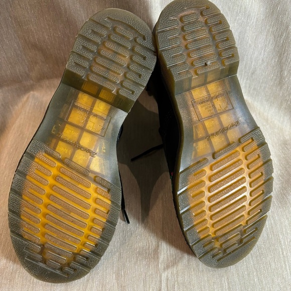 DR MARTENS Sz 8 Pascal Heart Sequin Embroidered Roses Leather Ankle Boots - Picture 9 of 10